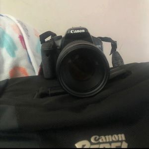 Canon EOS rebel xsi body charger and 64 Sd card only